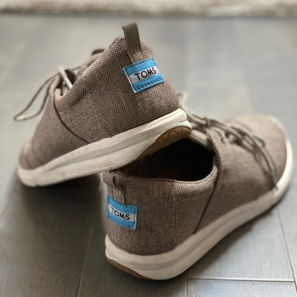 TOM’S Del Rey Sneaker - Tan (Women’s 7.5)